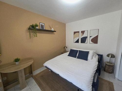 Valery Promenade Studio