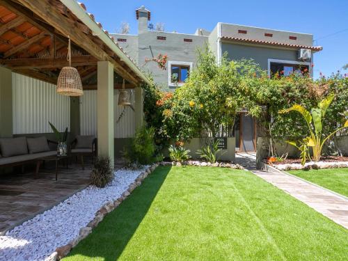 Kert, Walk in Hostel Faro Airport in Faro