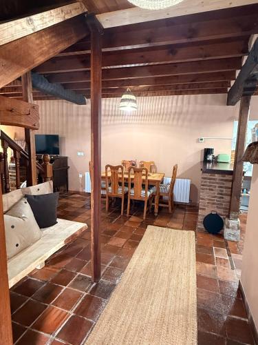 Casa Jazmín (Casa Jazmin) in Rozagas