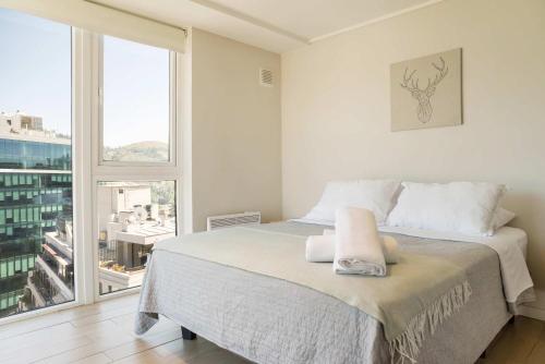 Bright 2BR Retreat with Stunning Panoramic Views