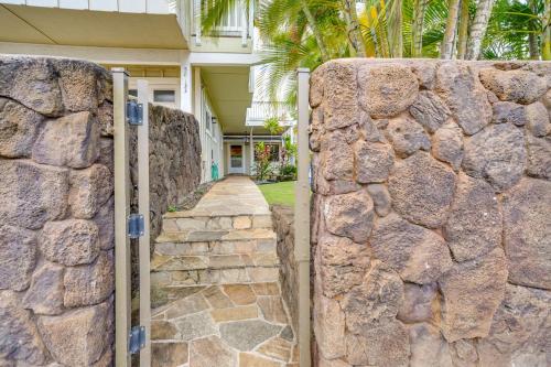 Walk to Sunset Beach! Extended Escape w/ Patio in Pupukea (HI)