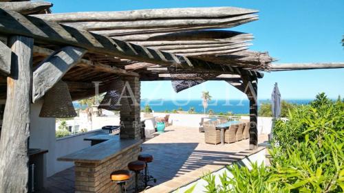 Villa vue mer avec Rooftop et piscine 10 personnes Les Issambres