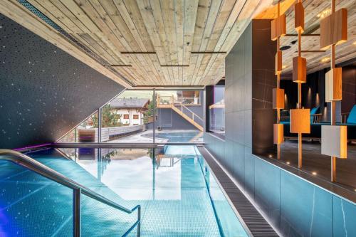 Swimming pool, W Verbier in Bagnes