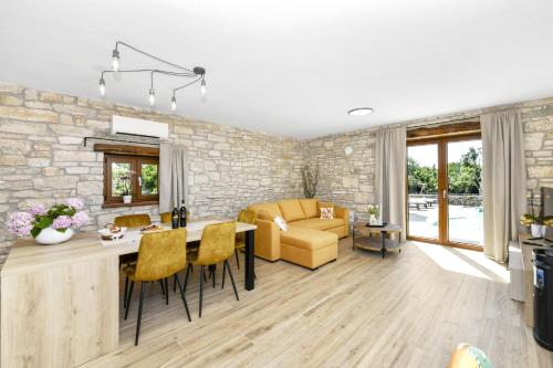 Villa Zvane, a charming pool villa in the heart of Istria in Pamici