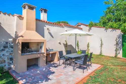 Villa Zvane, a charming pool villa in the heart of Istria in Pamici