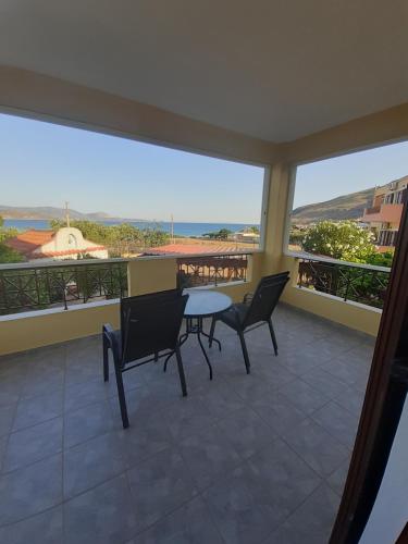 Savvas Apartments in Karavostasi (Xili)