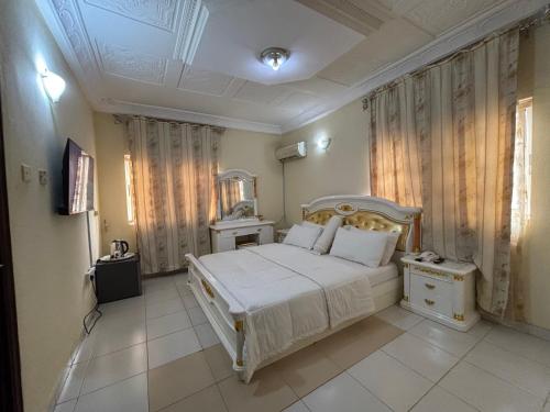 Christabel Hotel and Apartment Jos, Rayfield in ยอส