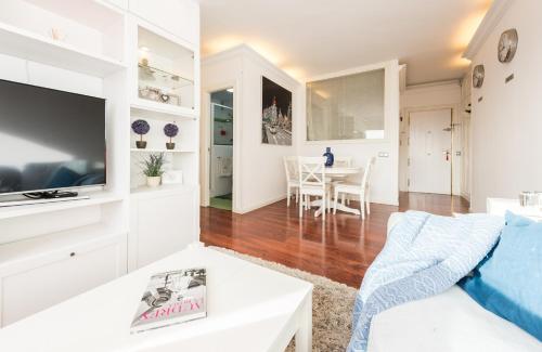 Apartment image 9