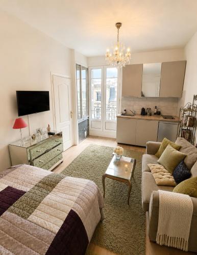 Cozy studio with balcony in Deauville