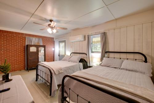9 Mi to Water Park: Silver Creek Gem w/ Fireplace! in Prentiss