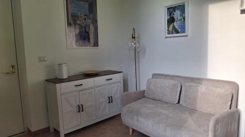 38 Stay - image 2