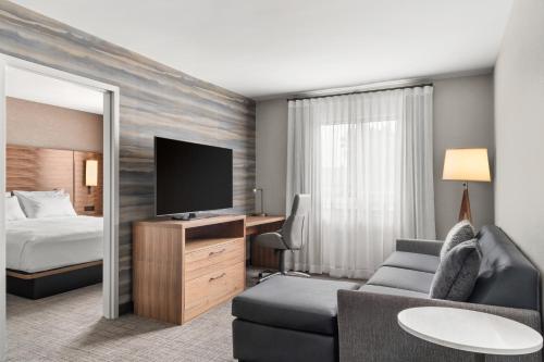 2 bedrooms, 4 beds