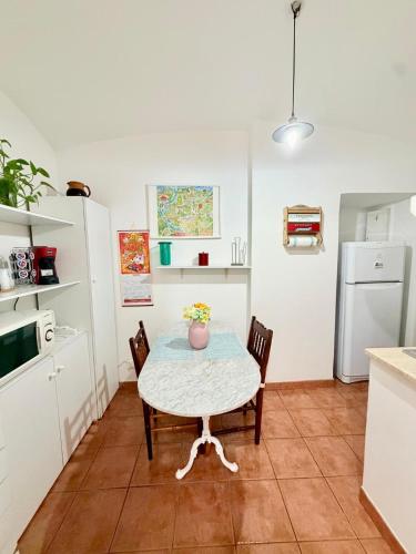 Vacanze Romane Colosseo apartment, Rome (photo 9)