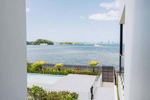 View, 101 - Ocean Views Oceanfront Backyard in Rewa