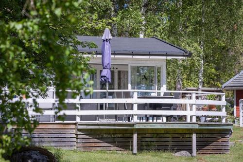 Sandvik Countryside Escape Minutes from the Beach in Vreta Kloster