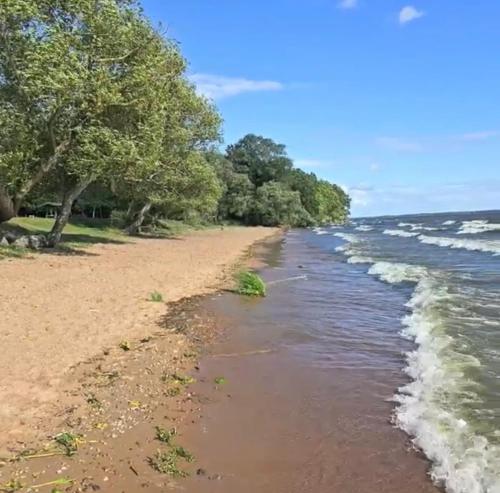 Sandvik Countryside Escape Minutes from the Beach in Vreta Kloster