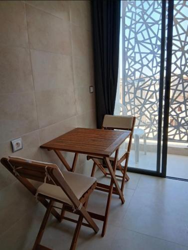 F4 luxe & familial, Neuf & climatisé, plage 10 min (F4 luxe & familial, Neuf & climatise, plage 10 min) in 헤이 엘 파라흐