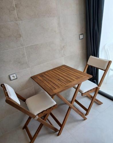 F4 luxe & familial, Neuf & climatisé, plage 10 min (F4 luxe & familial, Neuf & climatise, plage 10 min) in 헤이 엘 파라흐