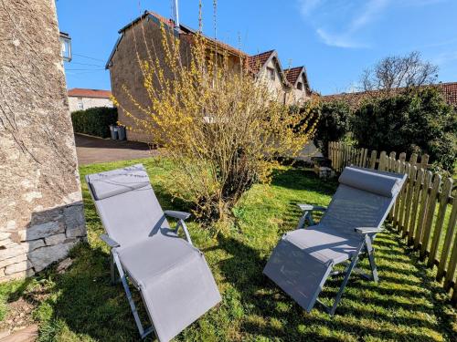 Gîte familial rénové avec jardin au cœur de la Vallée de la Saône - FR-1-583-467 (Gite familial renove avec jardin au cœur de la Vallee de la Saone - FR-1-583-467) in Lavigney