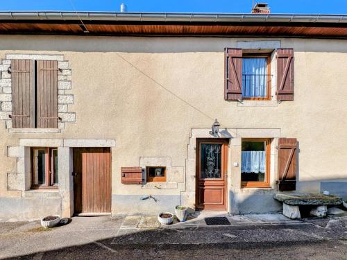 Gîte familial rénové avec jardin au cœur de la Vallée de la Saône - FR-1-583-467 (Gite familial renove avec jardin au cœur de la Vallee de la Saone - FR-1-583-467) in Lavigney