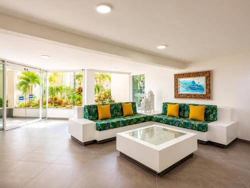 Apartamento en San Andres frente al mar con balcon - image 2