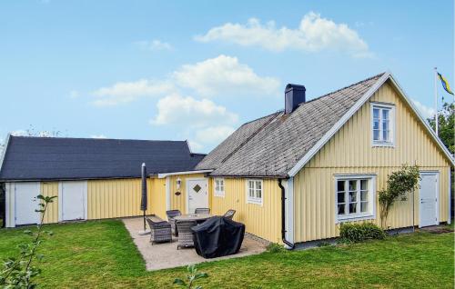 . Gorgeous Home In Ängelholm With Wifi