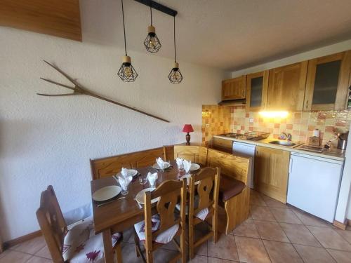 Appartement avec balcon - 4 pers. - FR-1-266-316
