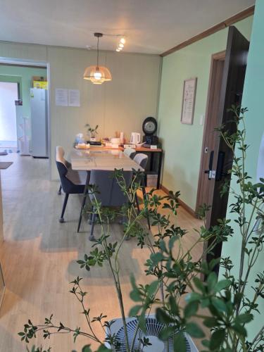 Cocina, The Naeum Stay Incheon Airport Guesthouse in Inchon
