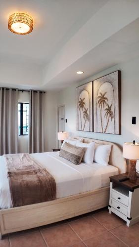 TheCasaVilla 7Bdrm Pool Cinema Sleeps 26 in Bethel