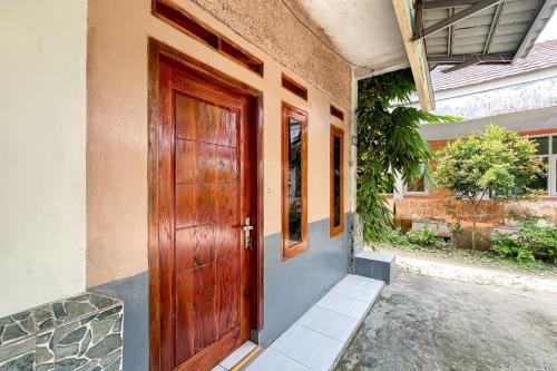Homestay E Rahayu Anyer RedPartner – Serang, KY