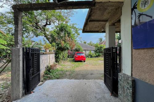Homestay E Rahayu Anyer RedPartner – Serang, KY