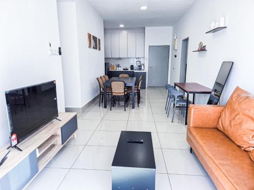 Lovely Family Suites at Razak City by HCK in Sg Besi