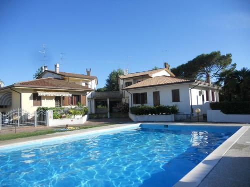  Villa Cà D'Oro, Pension in Duna Verde