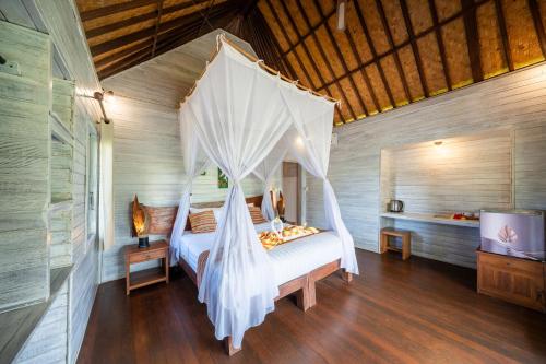 Abian Huts Lembongan13