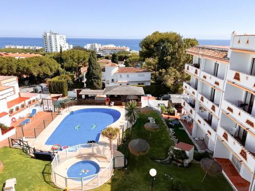 Crown Apartments with Sea View