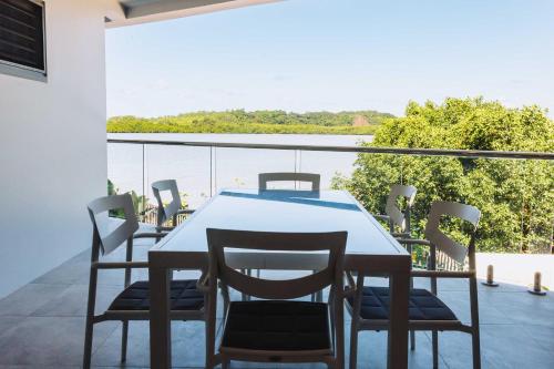 Balcony/terrace, 201 - Ocean Views Oceanfront Large Balcony in Rewa