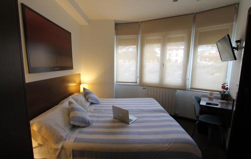  Pensión Grosen, Pension in San Sebastián bei Hondarribia