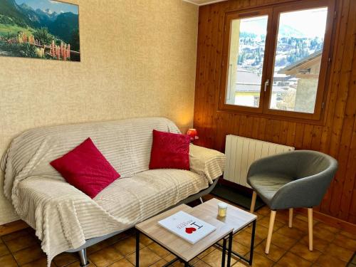 Charmant deux chambres en Rez de jardin à Megève