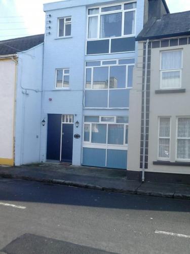 Crescent Close 5