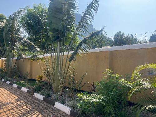 Dārzs, R&G Holiday Homes in Tororo