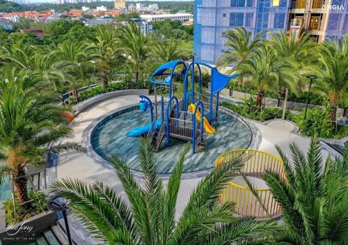 The Song Vung Tau Condotel - Near Beach & Infinity Pool By Quang - image 3