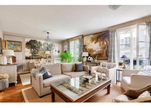 Elegant Retreat
