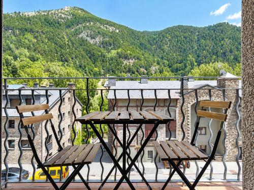 Piso Amplio con parking privado l AndStay in La Cortinada