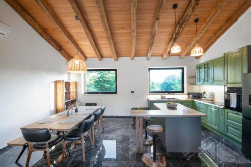 Villa Borgo Viridis, a peaceful pool villa in the heart of istria in Zabrežani