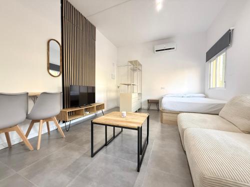 Nova Suites - Los Boliches & Beach