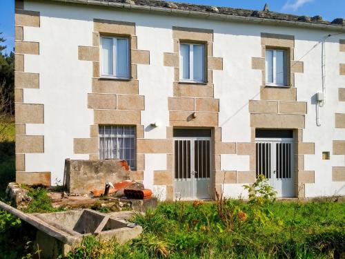 Viesnīcas āriene, Charming house in Ourol with mountain view, large garden. in Merille
