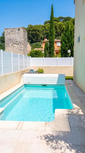 Villa élégante à Ollioules + Piscine gîte à louer Lagoubran