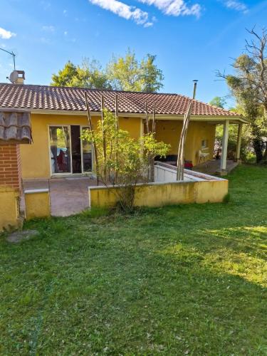 Dārzs, Villa avec piscine privée à Montsoué, 190 m² (Villa avec piscine privee a Montsoue, 190 m²) in Coudures