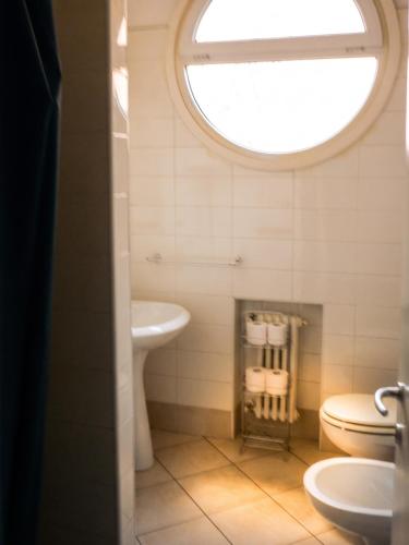 Cozy studio in Bologna of 45 m² with parking - image 2