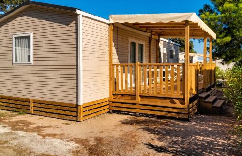 Bungalow charmant à Canet-en-Roussillon avec piscine